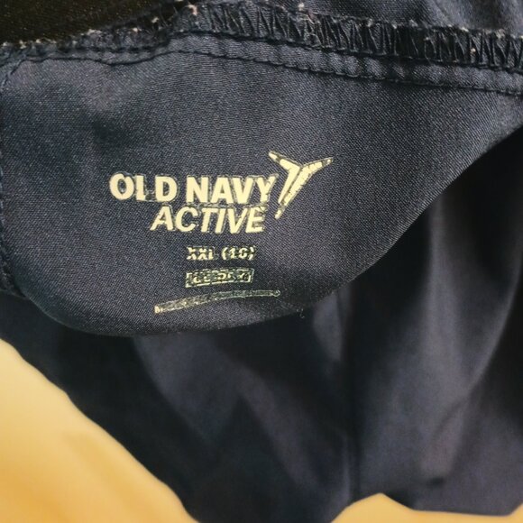 Girls XXL / 16 active shorts w/pockets - Old Navy - Picture 3 of 3